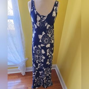 Old Navy Blue Flower Maxi Dress size Large